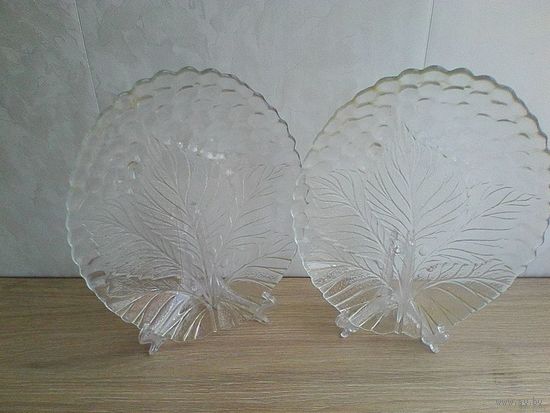 Два Блюда - Овальной Формы - Одним Лотом - Размеры: 18/23 см.