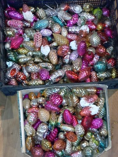 Ёлочная игрушки - Шишки  , СССР . 20 штук одним лотом на выбор .