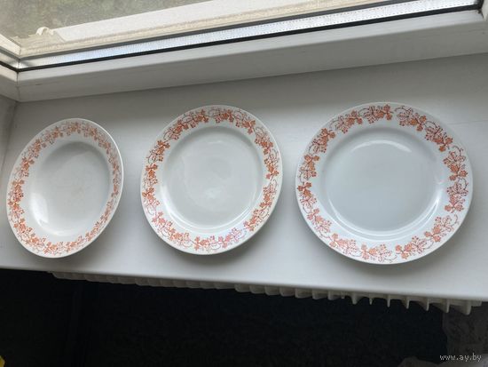 Набор тарелок   MADE IN D.P.R.K.   БУ  (8шт одним лотом)