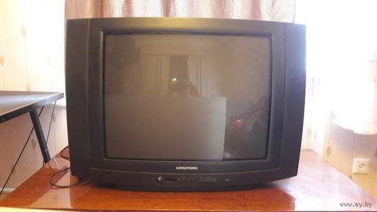 Австрийский телевизор Grundig ST 70-280 IDTV 28''