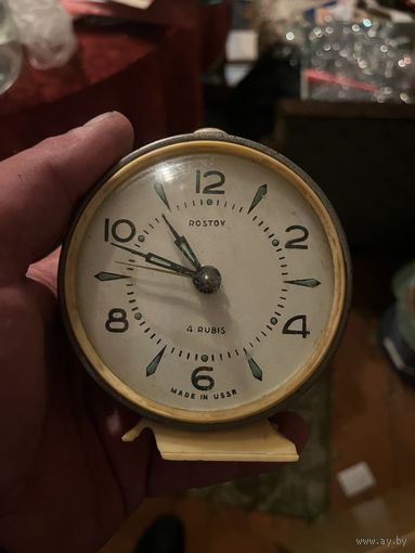 Часы будильник