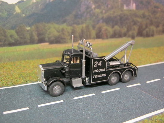 Эвакуатор Peterbilt. Масштаб НО 1:87.
