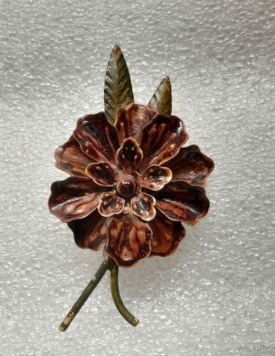 Винтажная брошь. Эмаль. Германия.