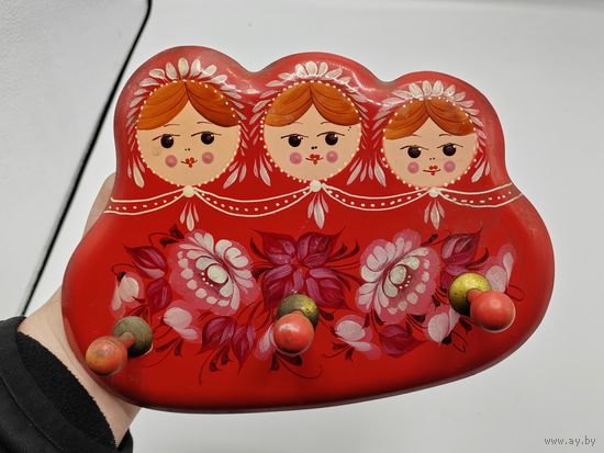Винтажная вешалка "Матрёшки".