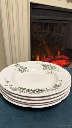 Кузнецов. 5 блюд. Лот 14