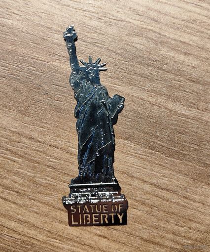 Изображение Статуя Свободы. statue of liberty. Металл. 22х68 мм