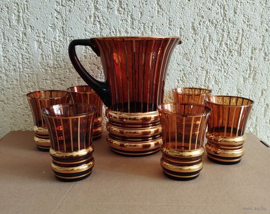 Кувшин Комета (объём 1.5 л) и 6 стаканов (240 мл). Богемия, Чехословакия