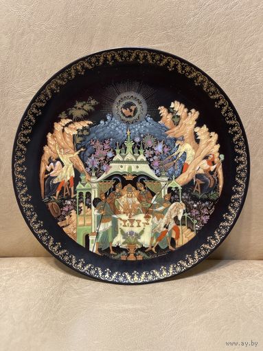 Декоративная тарелка.Сказка о рыбаке и рыбке.Палех.