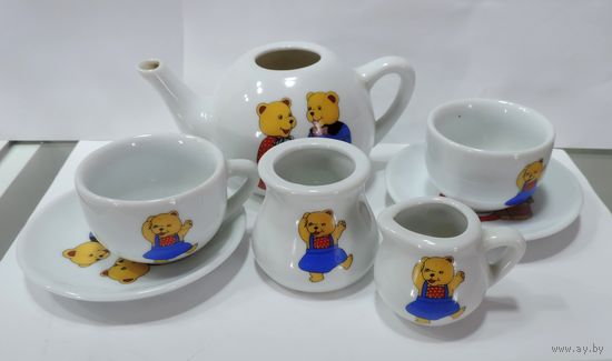 Детский фарфоровый сервиз 80-е годы Европа.