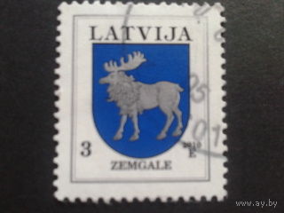 Латвия 2010 герб
