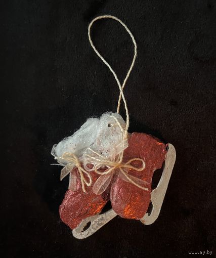 Ёлочная ватная игрушка коньки