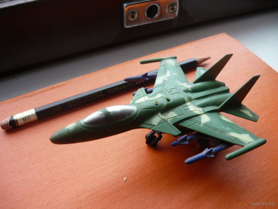 Самолёт 80 годов