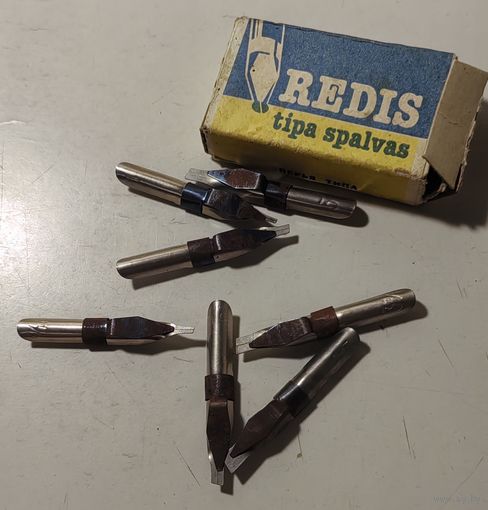 Перья плакатные типа "Редис"