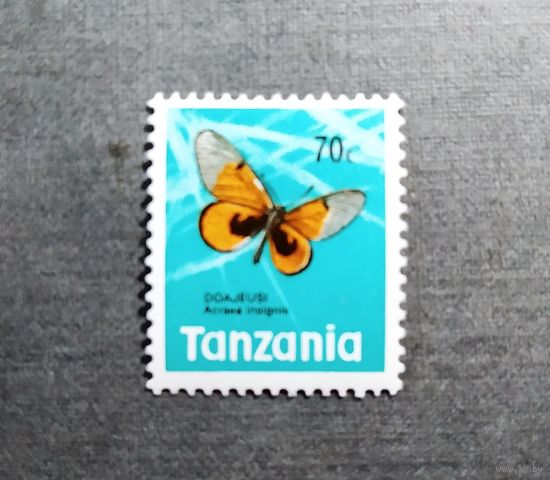 Марка Танзания 1973 год Бабочка