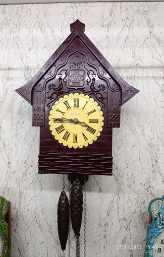 Часы  с кукушкой.