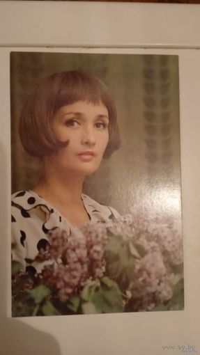 Актриса Зинаида Кириенко
