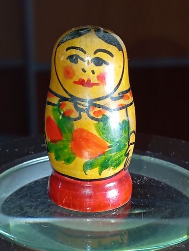 Фигурка -  Матрёшка  . С рубля .
