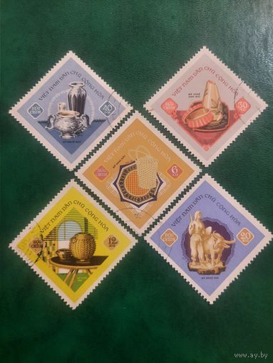 Втетнам 1968. Изделия из фарфора. Полная серия