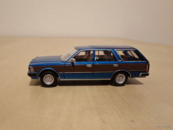 Tomica 1/64 Nissan Gloria Wagon LV-N244