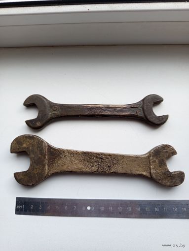 Старинные гаечные ключи. Материал латунь. Вес 0,750 кг.