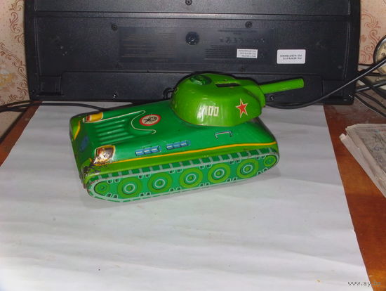 Электромеханический танк игрушка СССР