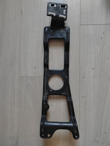 Кронштейн для вентилятора Рено