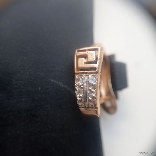 Сережка золотая одиночка