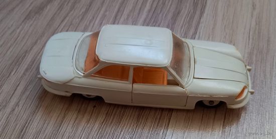 Модель Коллекционная СССР в масштабе 1:43.Пластмасса.Тбилиси