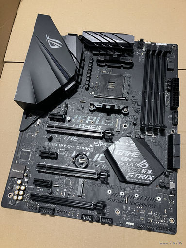 Материнская плата