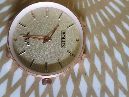 Часы наручные BOLUN . В ремонт,коллекцию,на запчасти. Состояние на скане.