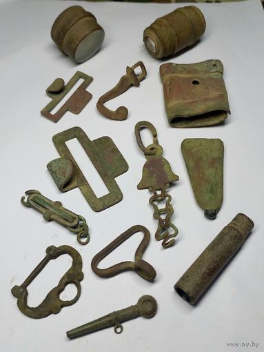 Лот ПМВ, ВОВ. Устье ножен, бутероль, зацепы к пряжкам, подвесы и др. С рубля , без м.ц. См. др. мои лоты.