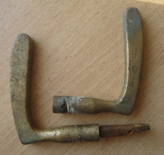 Ручка дверная оконная