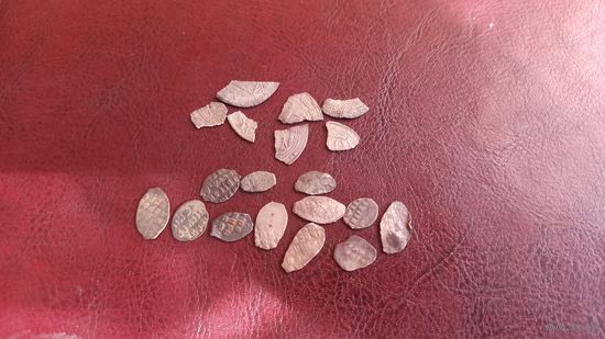 Лот резан дирхем и чешуи серебро