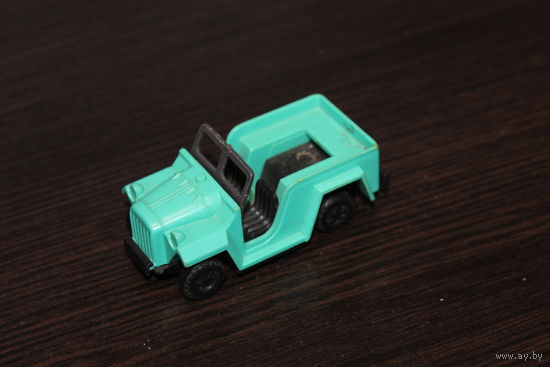 Детская игрушка из СССР, джип "Газ", пластиковая.