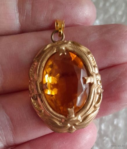 Кулон. Чехословакия.