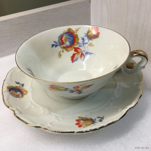 Антикварная чайная пара  Cambridge Ivory porselein   к5