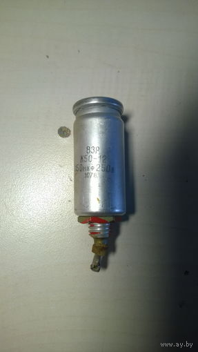 Конденсатор К50-12 250в 150мкФ.