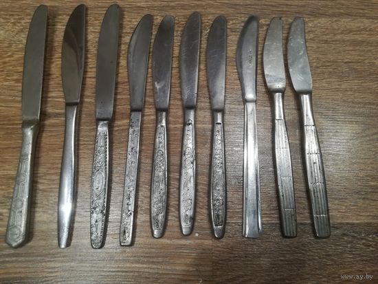 Столовые ножи. С рубля.
