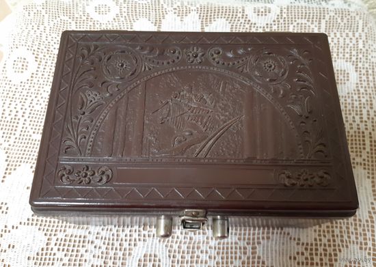Коробка (шкатулка) Богатырь, завод Карболит. СССР