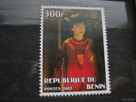 Марка - Гарри Поттер, Бенин, 2002, кино, фильмы, эмблемы, символика