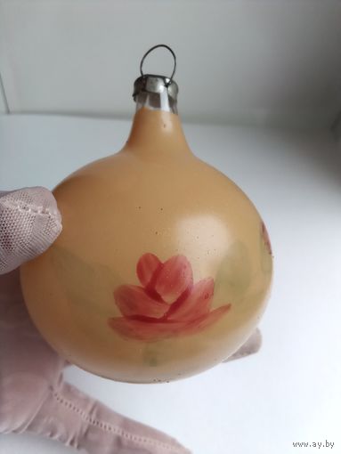 Ёлочная игрушка шар с двухсторонней росписью