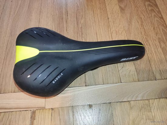 Спортивное седло для велосипеда