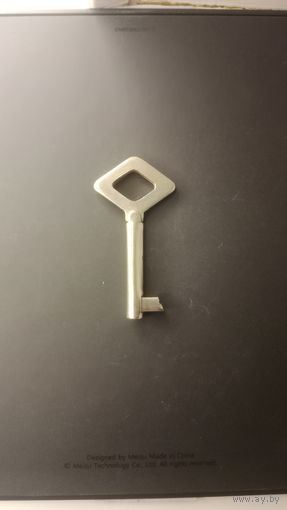 Винтажный интересный ключик от шкафа или комода