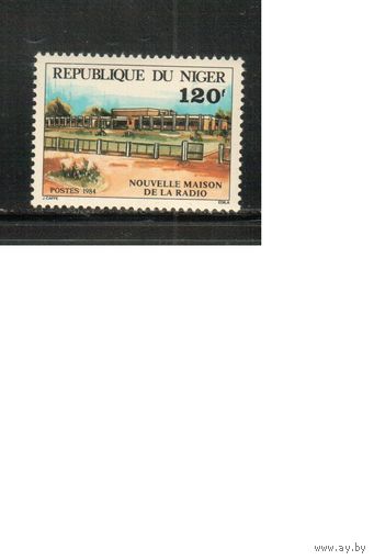 Нигер-1984 (Мих.885) ** , Радиоцентр (одиночка)