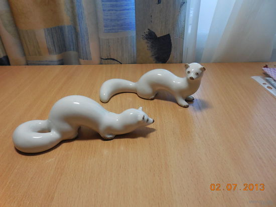 Две ласки.