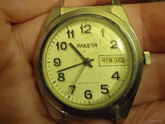 Часы Ракета, двойной календарь