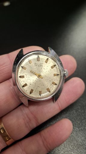 С 1 рубля 3 дня! Пытаются, но не идут.