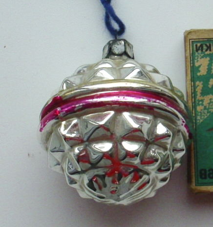 Ёлочная игрушка. *19.