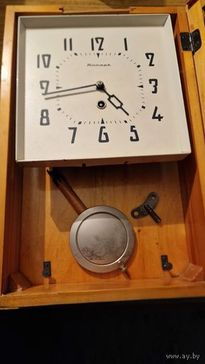 Янтарь часы настенные