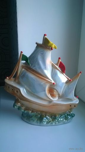 Новогодняя распродажа !Фарфоровая статуэтка-ночник КОРАБЛИК. ГДР